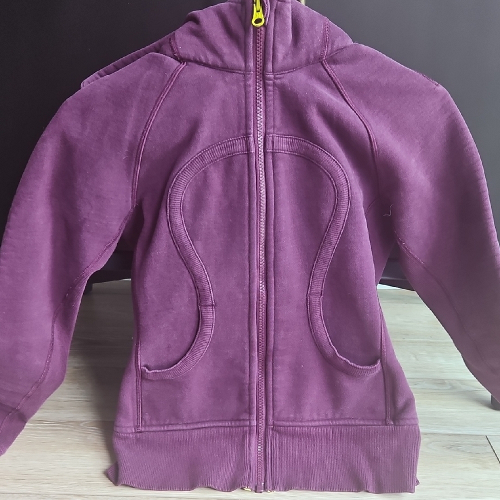 VINTAGE lulu with all the old details.